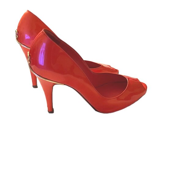 Chanel Coral Gold CC Logo Patent Leather Peep Toe High Heels Size 36.5 / US 6.5 - Picture 5 of 16